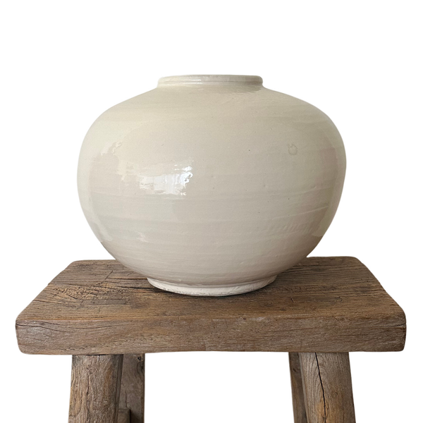 Primitive White Pot B