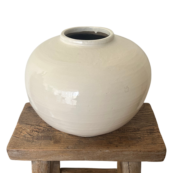 Primitive White Pot B