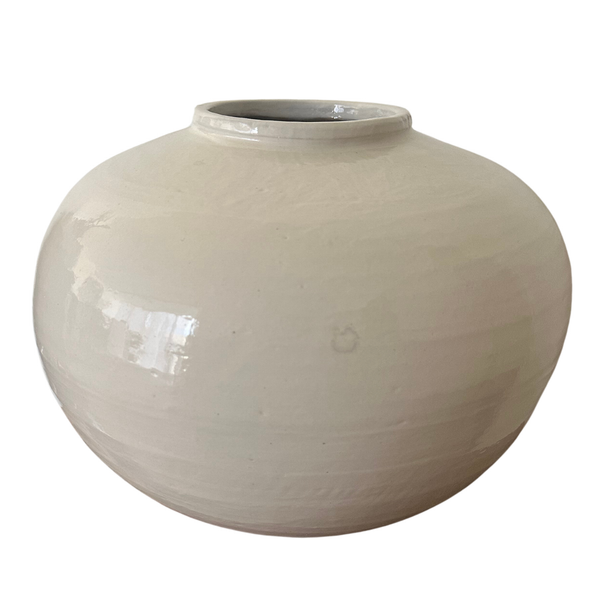 Primitive White Pot B