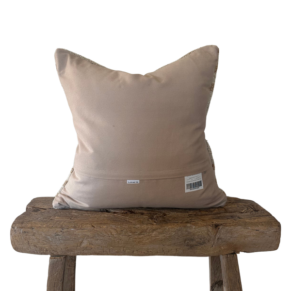 Quinn Kendar Pillow - 20 x 20